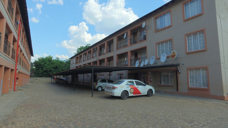 2 Bedroom Property for Sale in Rustenburg Central North West